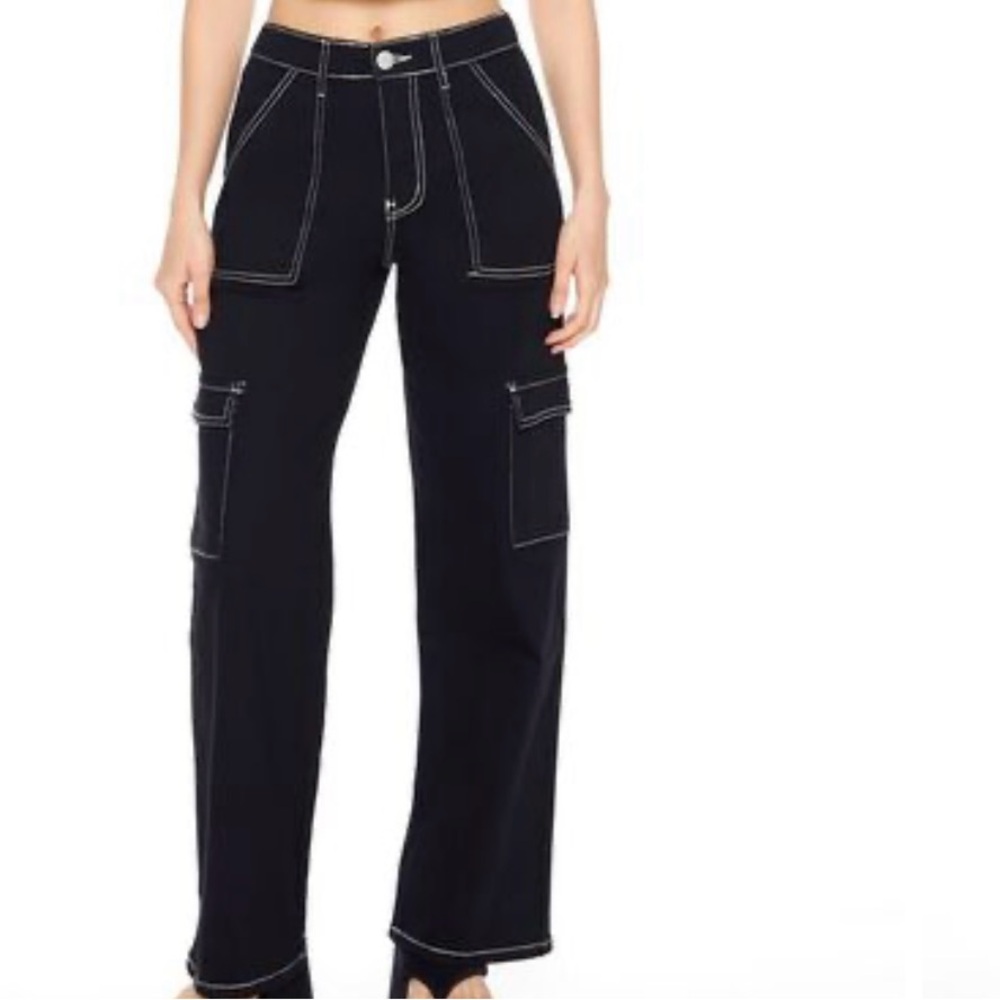 Contrast-Trim Cargo Pants